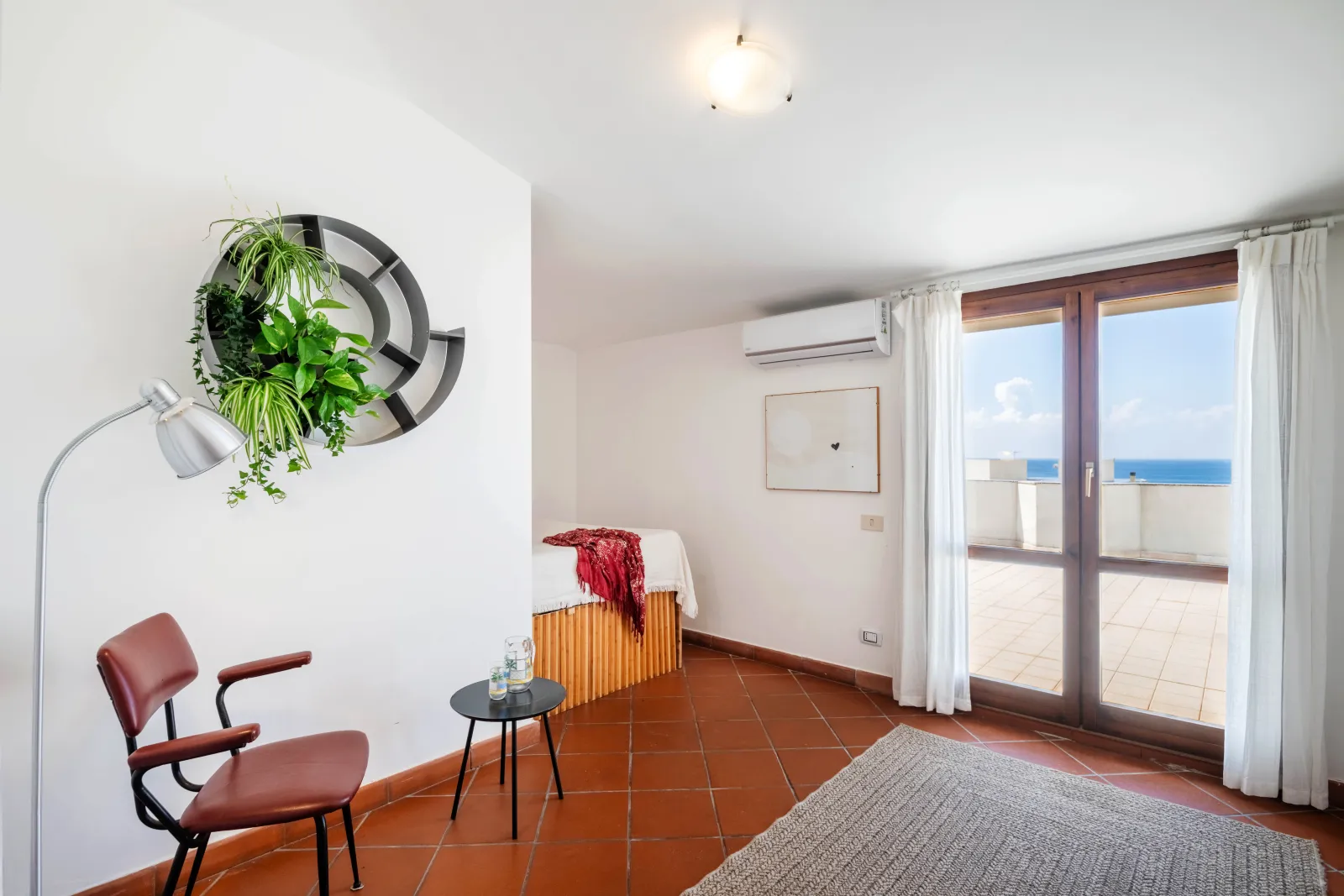 Camera con accesso terrazza